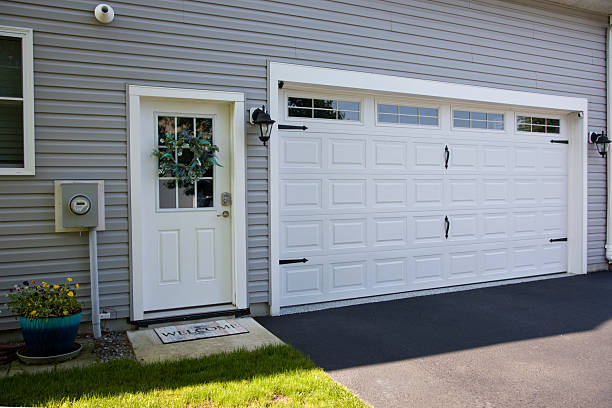 24/7 Emergency Garage Door Panel Replacement experts in Home, WA